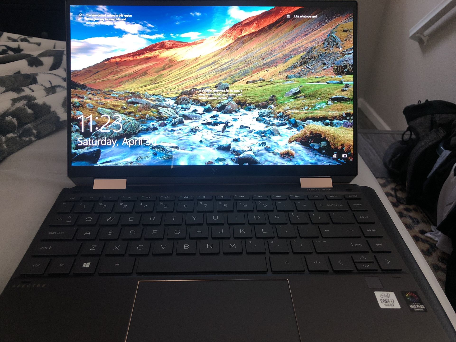 HP Spectre x360 Convertible Laptop 13-aw0023dx