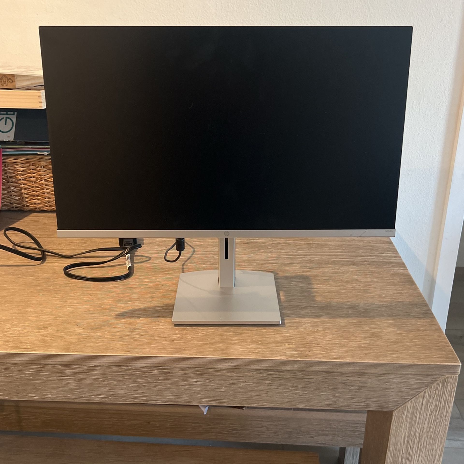 24” HP Computer Monitor