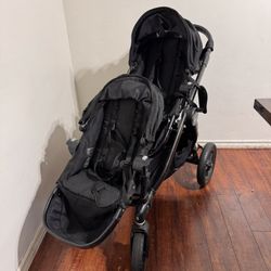 City Select Double Stroller w/kickboard
