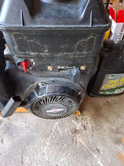 Many bike gold cart or et cetera, nine horsepower brakes in stratton sideshaft engine run's great ready to use