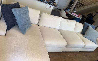 Ashley Elissa Court Sectional