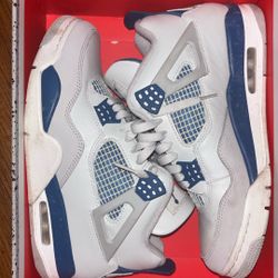 Jordan 4 Military Blue 