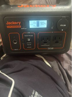 Jackery explorer 300 power station