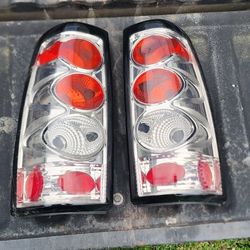 2006 GMC Sierra Taillights 