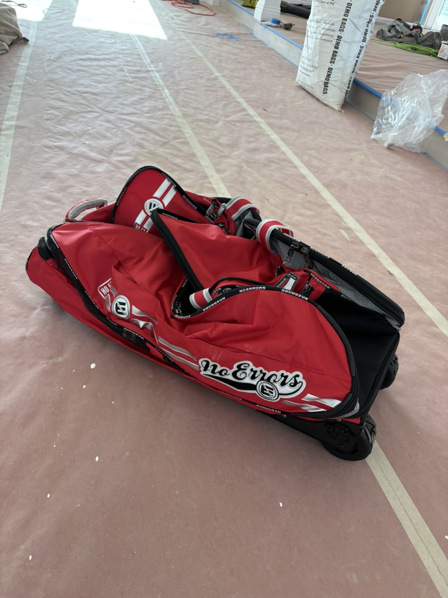 NO E2 CATCHERS BAG