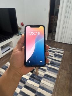 iPhone XR Unlocked