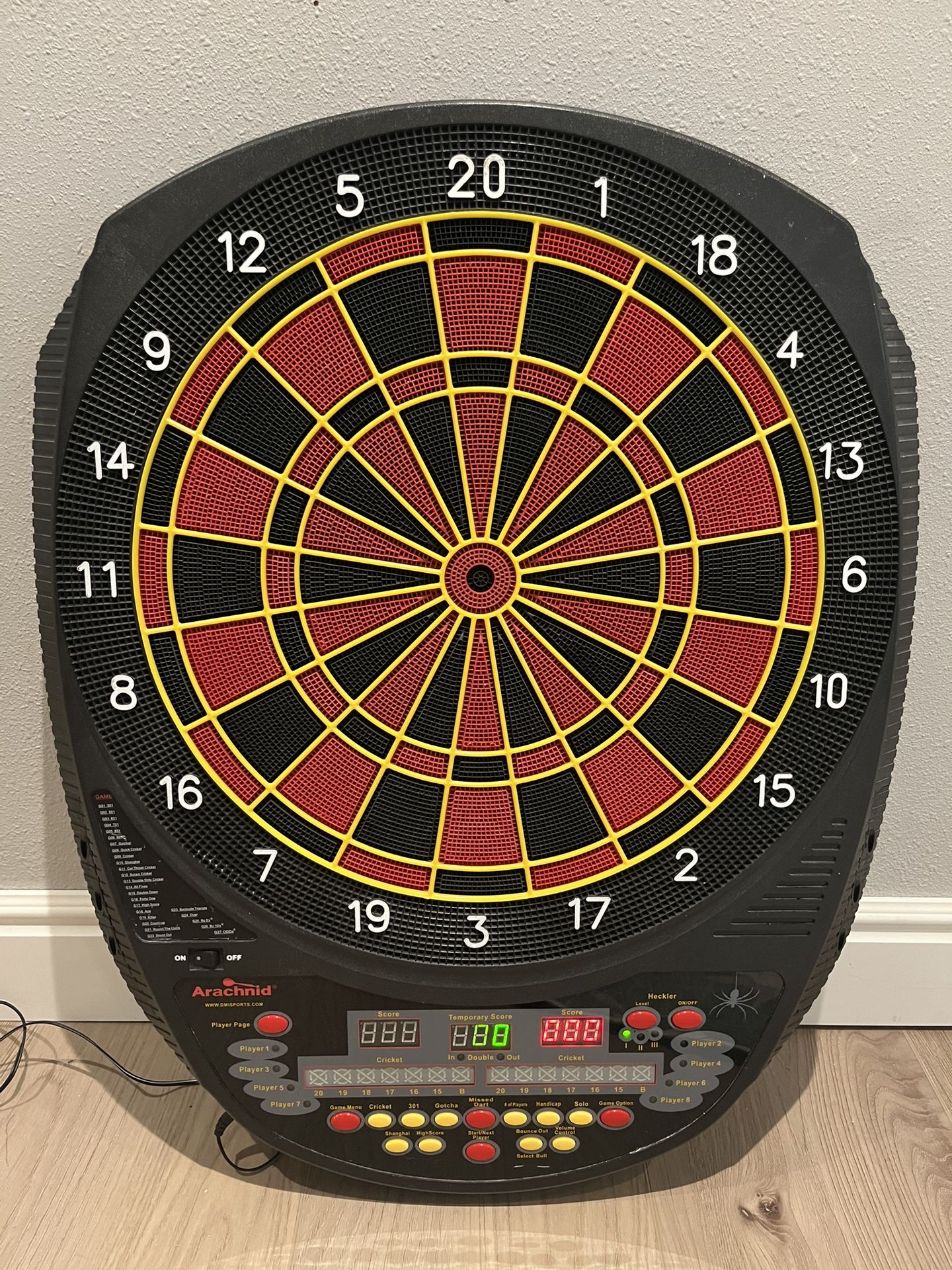 Arachnid Electronic Soft Tip Dart Board And Extras!