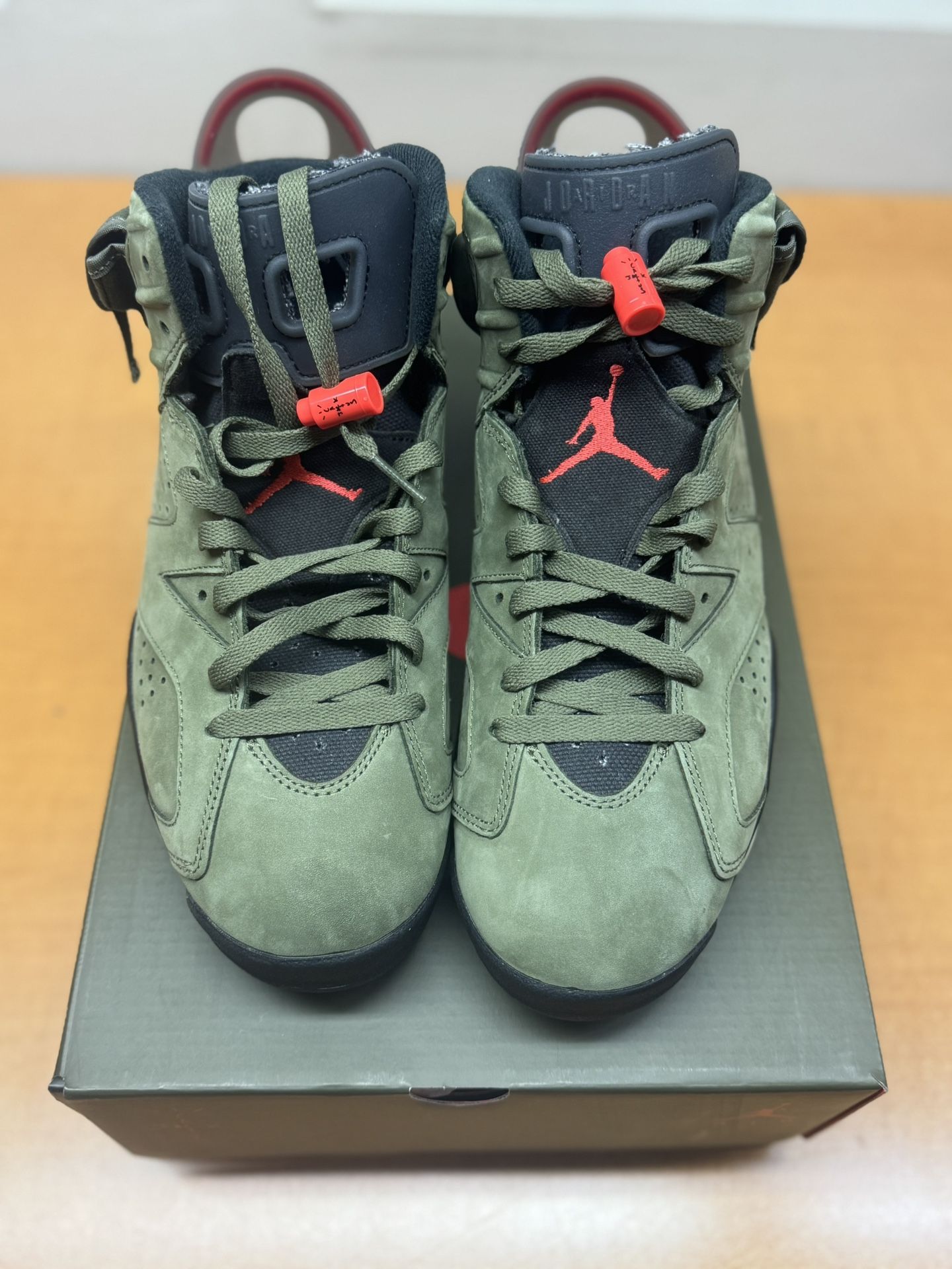 Jordan 6 Retro Travis Scott Medium Olive – Size 9.5