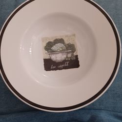 Bon Appétit 11.25 inch Pasta Serving Bowl Portugal Cauliflower Farmhouse