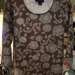 Ladies large karen scott, one hundred percent cotton pull over