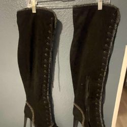 Laced-up Pointed Toe Over The Knee Boots