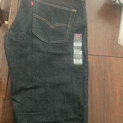 Pantalón LEVIS  nuevo