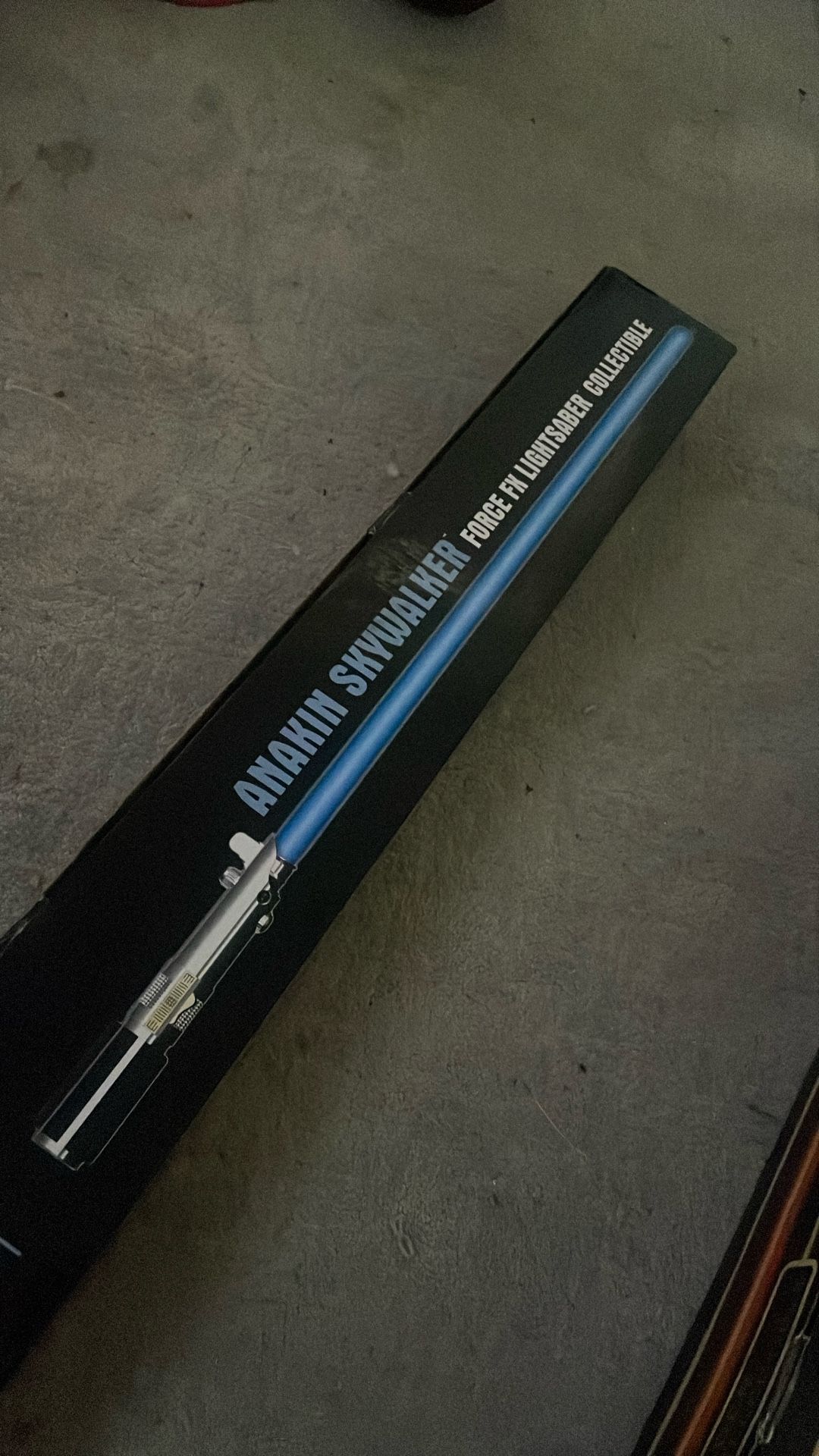 Anakin Skywalker Force Fx Lightsaber Collectible