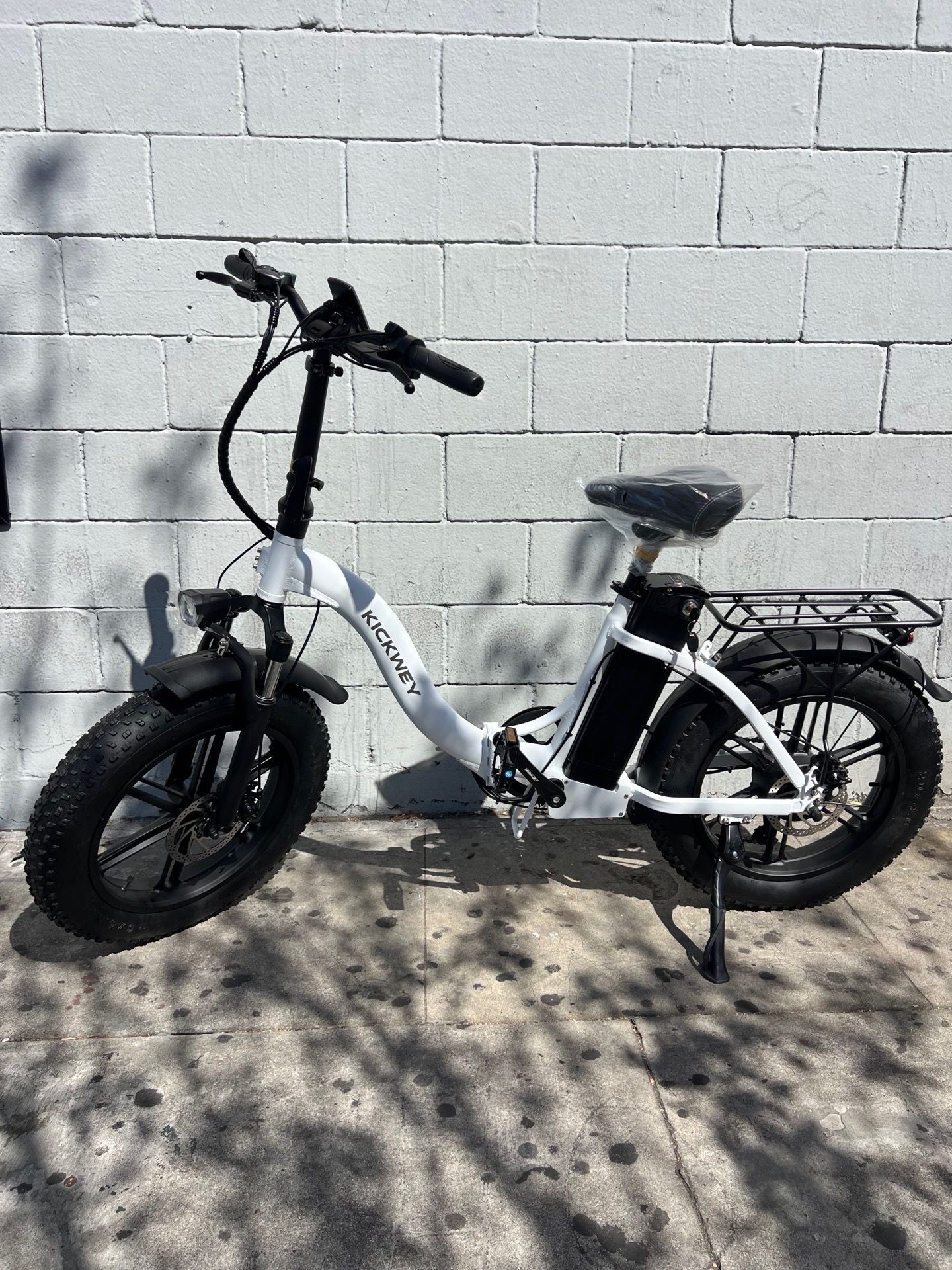 Kickwey L20 Electric Bike White Ebike