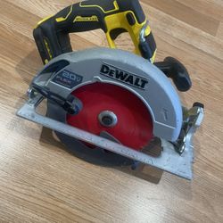 Dewalt Flex Volt Left Handed Skilsaw