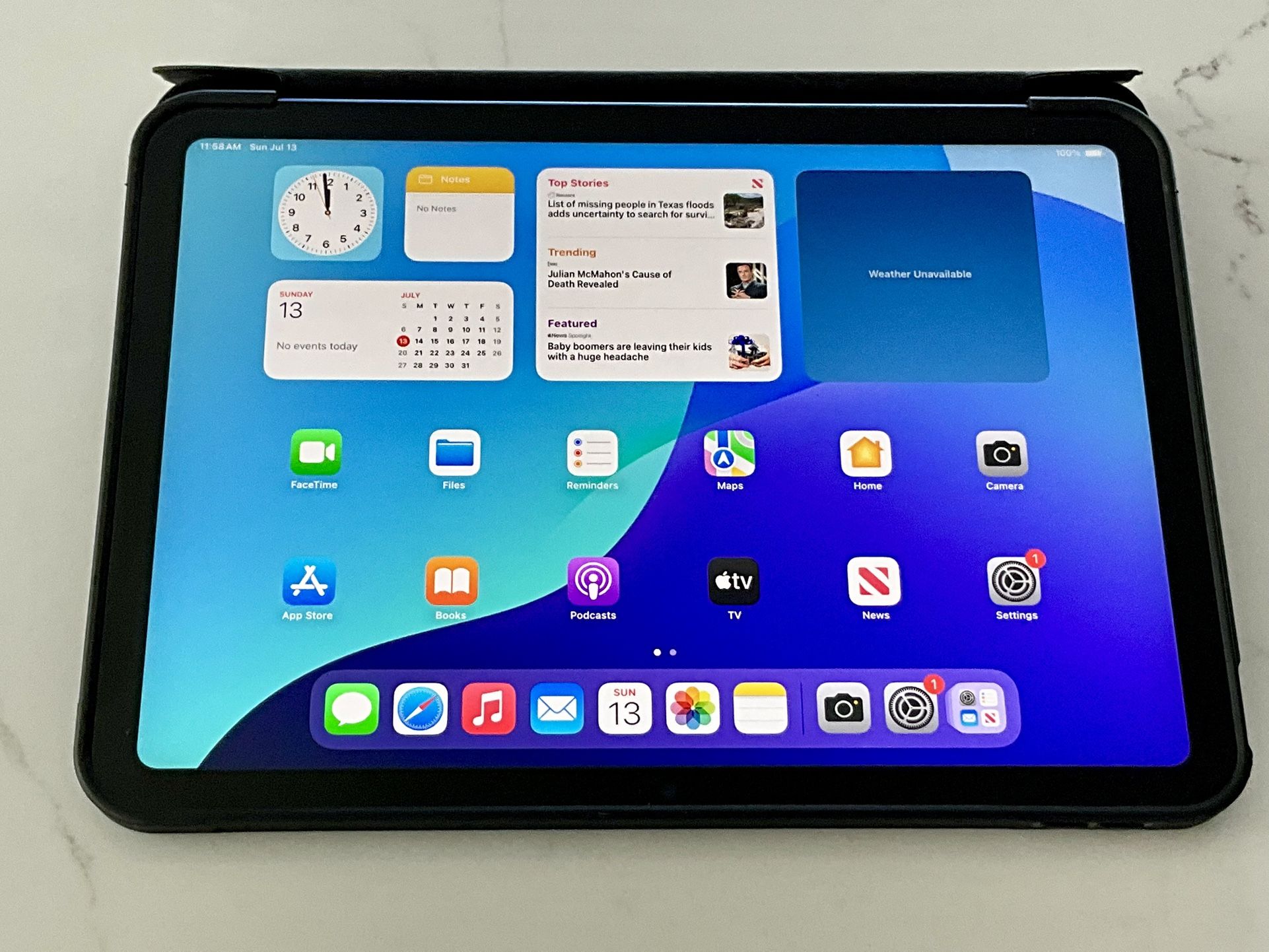 iPad 10th Generation 256gb - Mint Condition