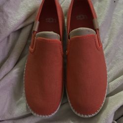 UGG