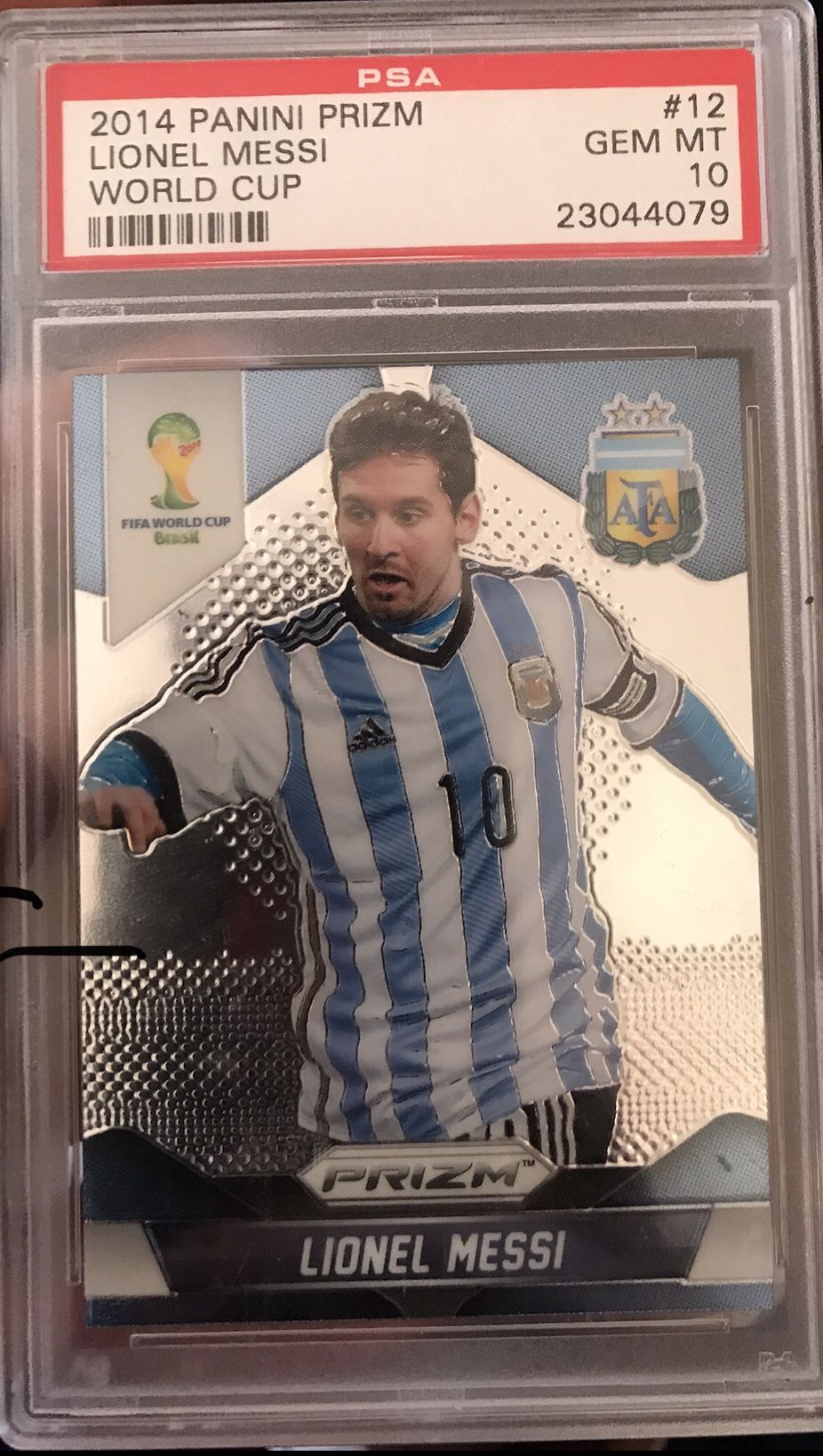 2014 PANINI PRIZM LIONEL MESSI PSA GRADED 10