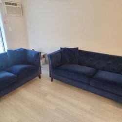 💙 **Beautiful Navy Blue Velvet Sofa Set – Excellent Condition!** 