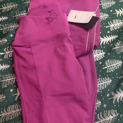 Hot Pink Nike Set Never  Worn 