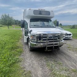 2016 Ford E450 Shuttle Bus 
