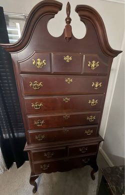 Dresser