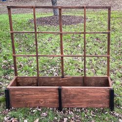 Wooden Planter Box with Trellis / Privacy Screen