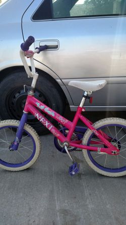 Girls bike ages 5 and up