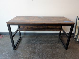 Spacious Industrial Style Computer Desk with Cable Management