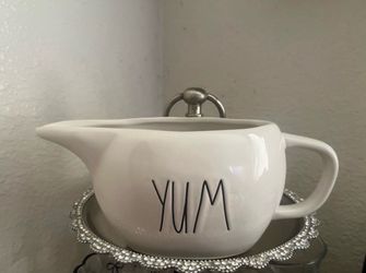 New Rae Dunn Yum gravy boat
