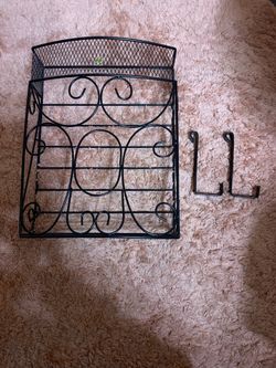 Plastic bag/mail/newspaper holder in black