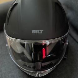 Helder, Bluetooth And Cover ( Casco , Bluetooth Y Cobertor )