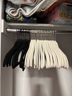 45 Velvet Hangers
