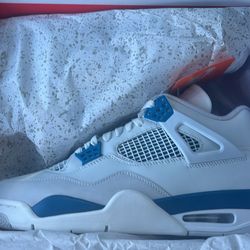 Jordan 4 Milatary Blue 