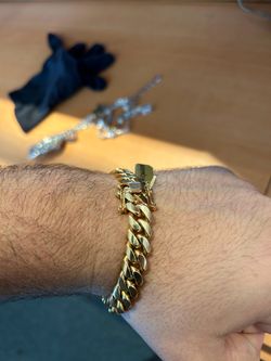 14k Cuban link bracelet