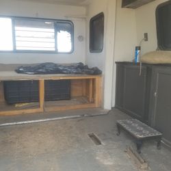 1995 Komfort 28 ft travel trailer