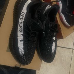 YEZZY 350 