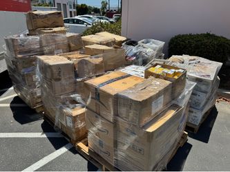 Pallet Moving Sale Auto Parts Accessories NEW Close Out