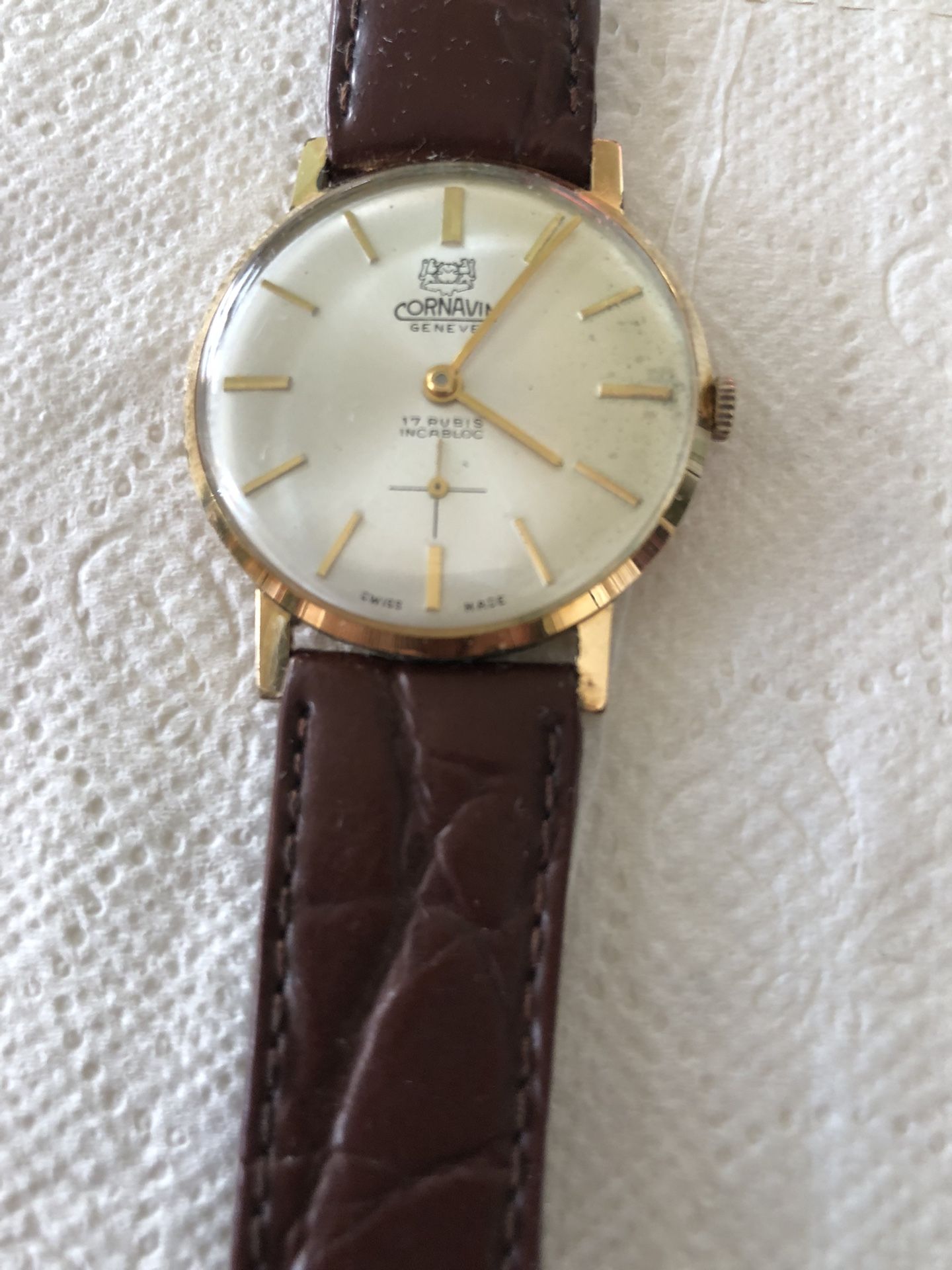 Vintage Cornavin Geneve  17 J Gold Plated Swiss Made Works Perfect 