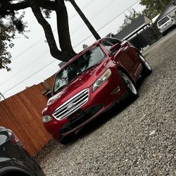 2010 Ford Taurus