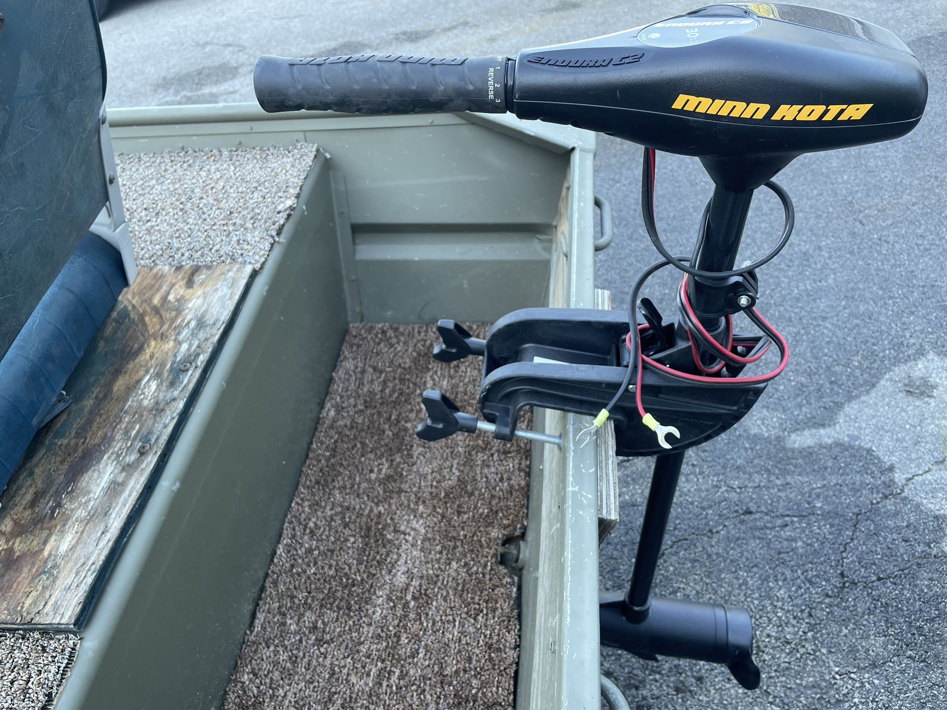 14ft Jon Boat With Trolling Motor And Accessories for Sale in Bayview