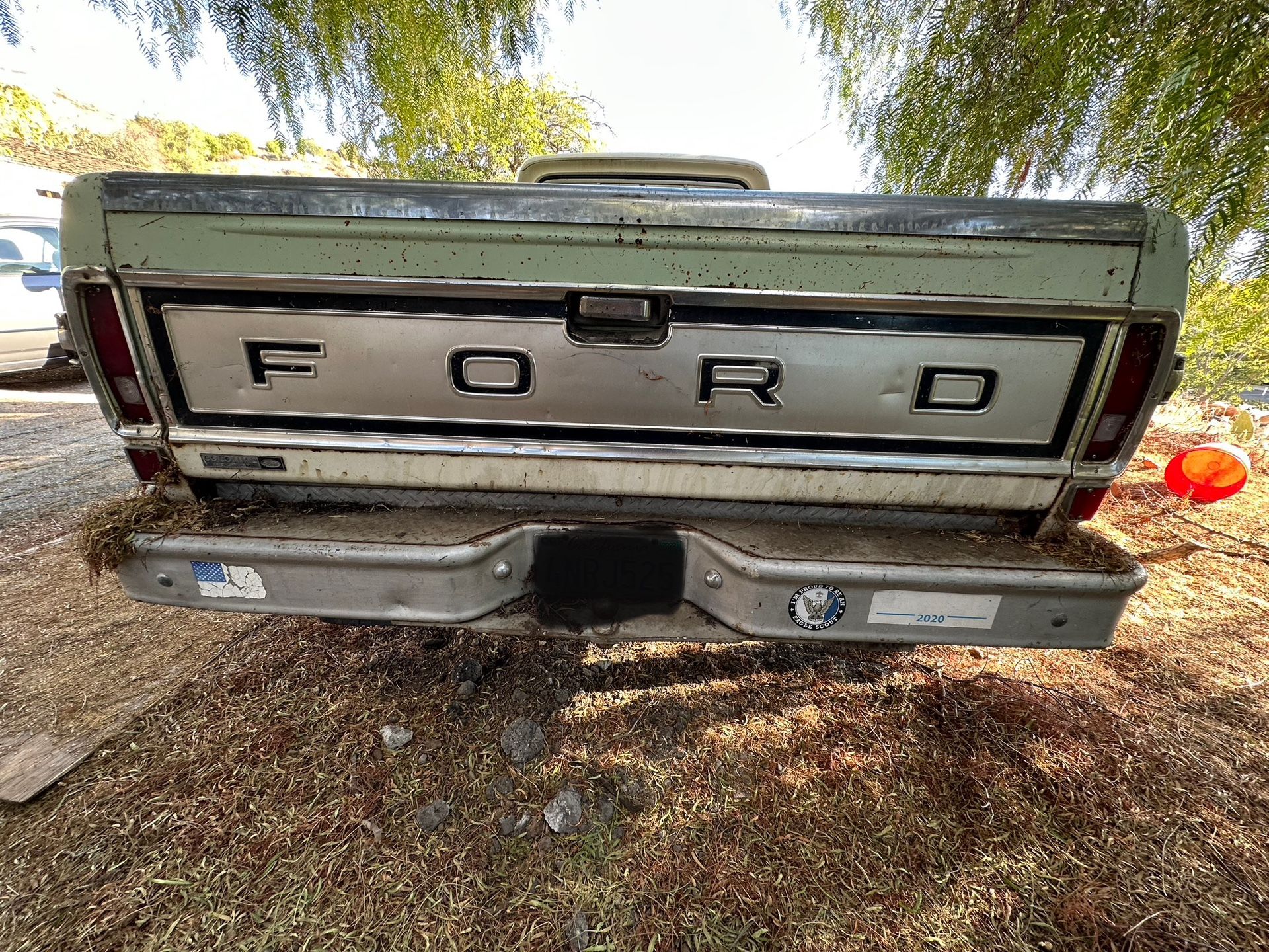 1973 Ford F-250 camper edition