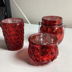 3 Red Holiday Class