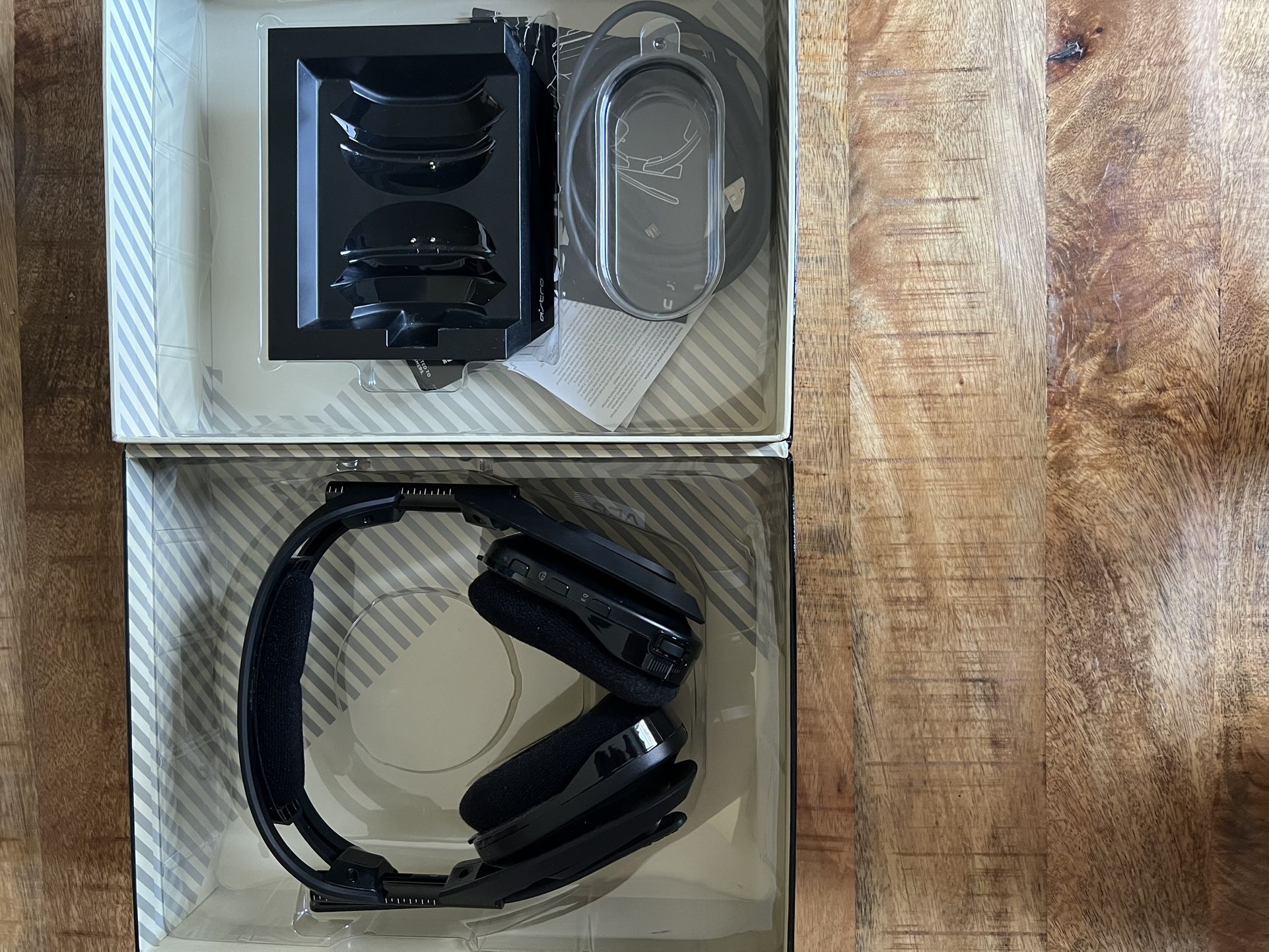 Astro A50 Wireless Headset + Basestation