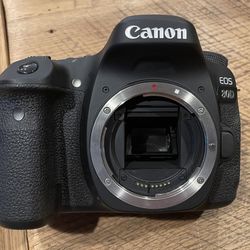 Semi-pro Canon ESO 80D