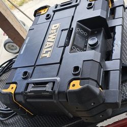 Dewalt TSTAK XR Max Flexvolt 20v 60v  Stacked Stackable Connect Jobsite Bluetooth Radio 