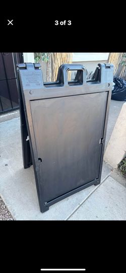 Flash Sale!! 2 Black Business sign holders 2 For $60 Or 3 For $80 From Plasticade deluxe On The Corner Of 32nd St And Indian School  W/ Signs 