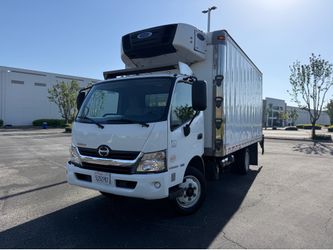 2019 Hino 195