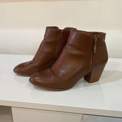 Brown Boots Size 7.5