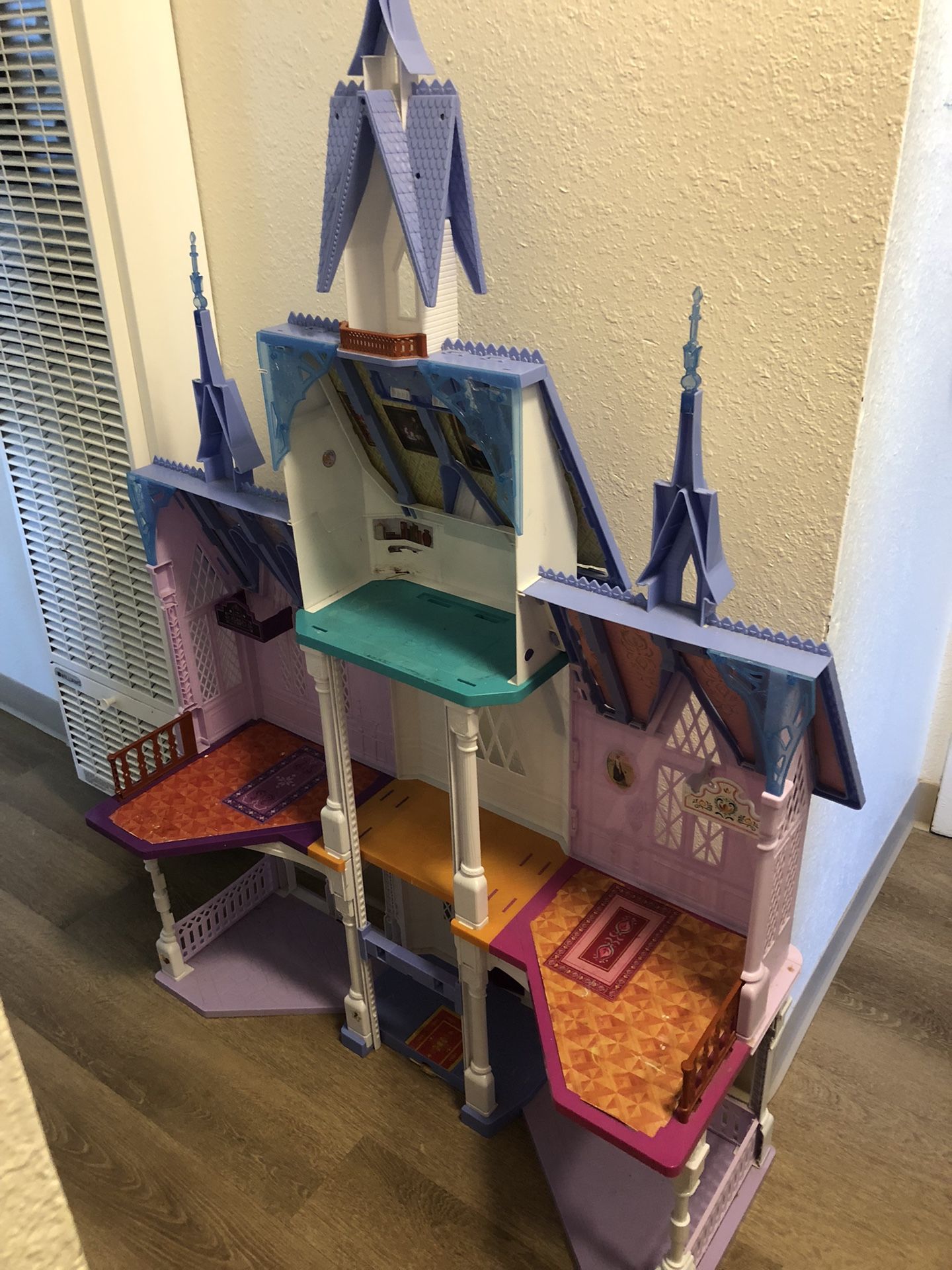 Frozen Castle